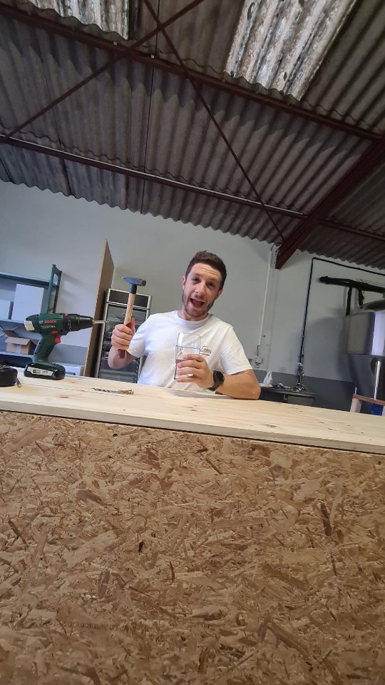 😱 J-2 avant l'ouverture du bar !
On a trop hâte que vous veniez habiter ce lieu et que les travaux soient finis pour boire une bière fraîche ! ☀️🥵

👉 Inauguration mercredi 15 juillet dès 16h00.
📍 A la brasserie, derrière Alain Afflelou, 162 Rte de Toulouse - Cugnaux 

#weitam #guinguettetoulouse #cugnaux #microbrasserietoulouse #brasseurtoulousain